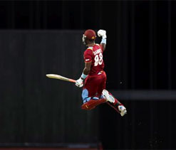 Darren Sammy stonewalls Suresh Raina`s 